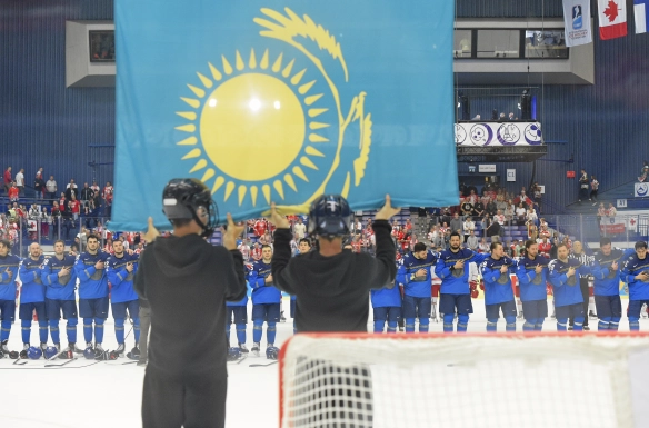 Сборная Казахстана на 15 месте в рейтинге ИИХФ