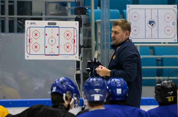 Антон Васин: «Өкініп отыруға уақыт жоқ»