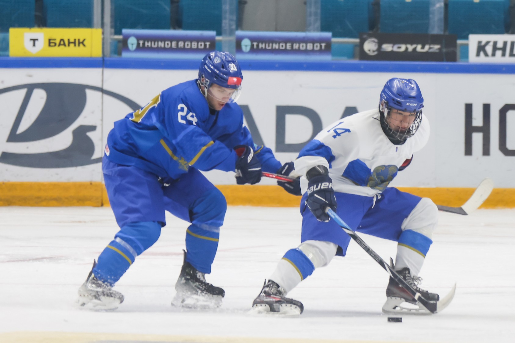 U20 jane U18 arasyndagy ekijakty match