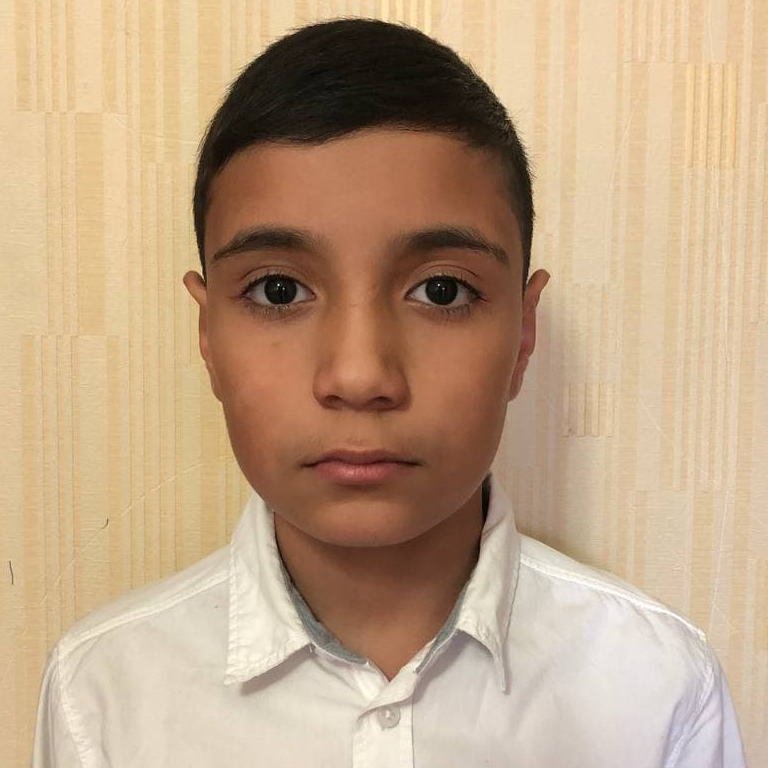 Муминов Шахриёр